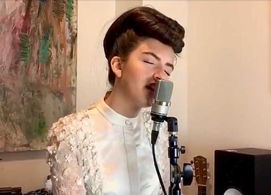 Angelina Jordan covering Adele's Someone Like You